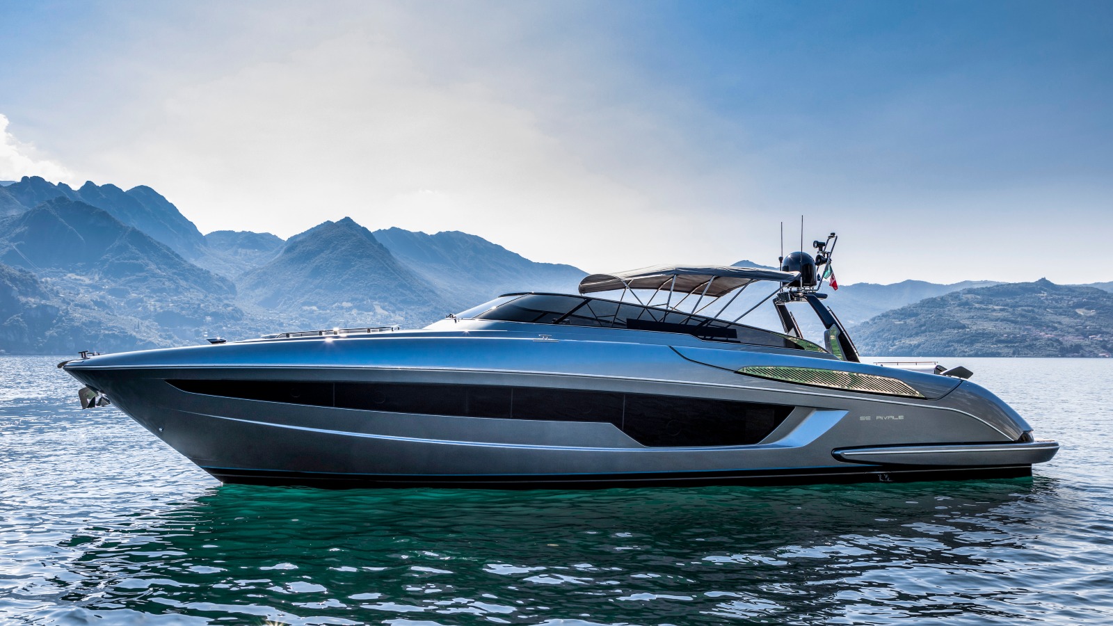 tiara 65 yacht