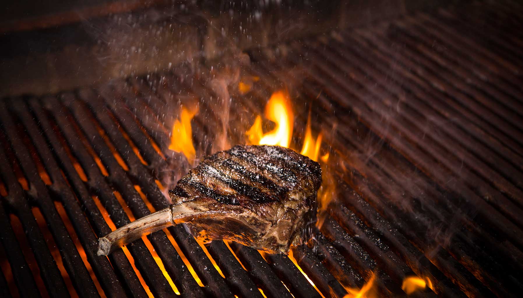 Chef Michael Mina ups the steaks in Hawaii with Stripsteak Waikiki