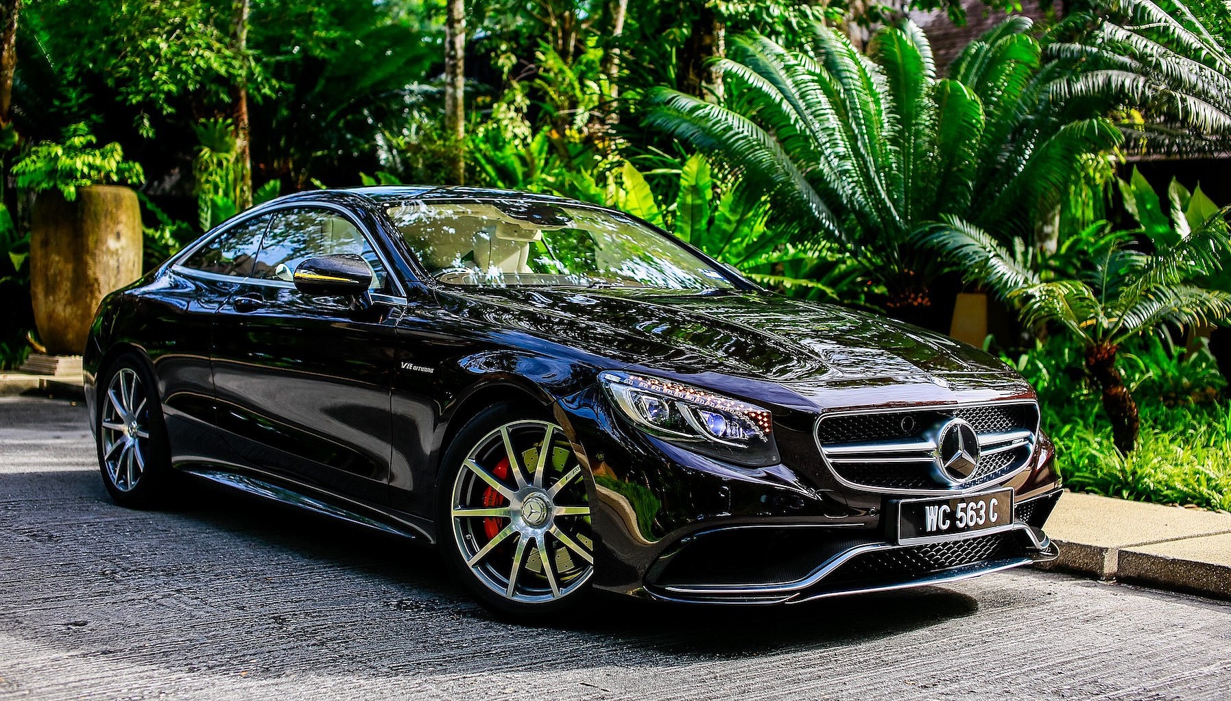 The Mercedes-AMG S 63 Coupe leads the 2017 Mercedes Dream ...