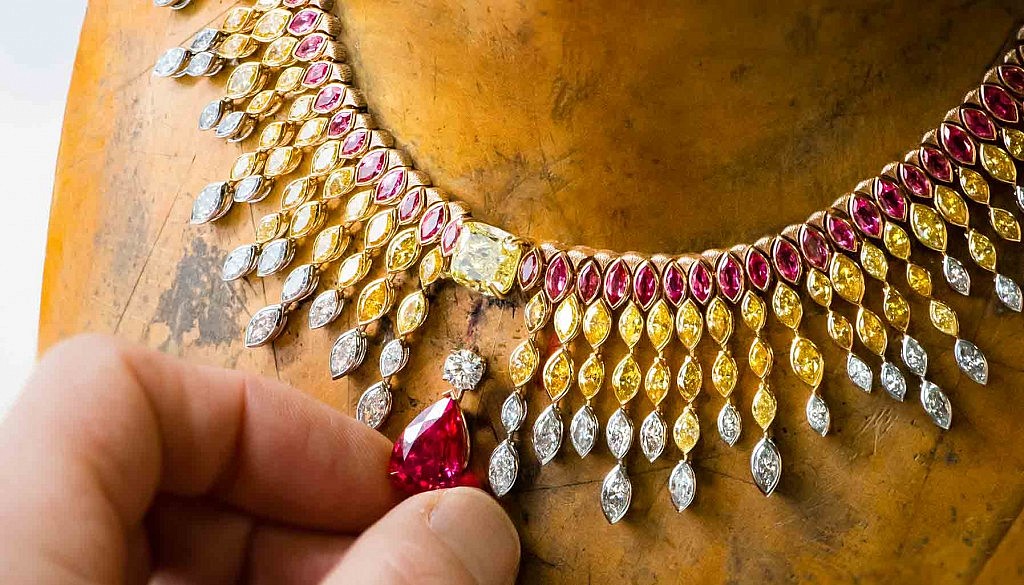 High jewllery necklaces