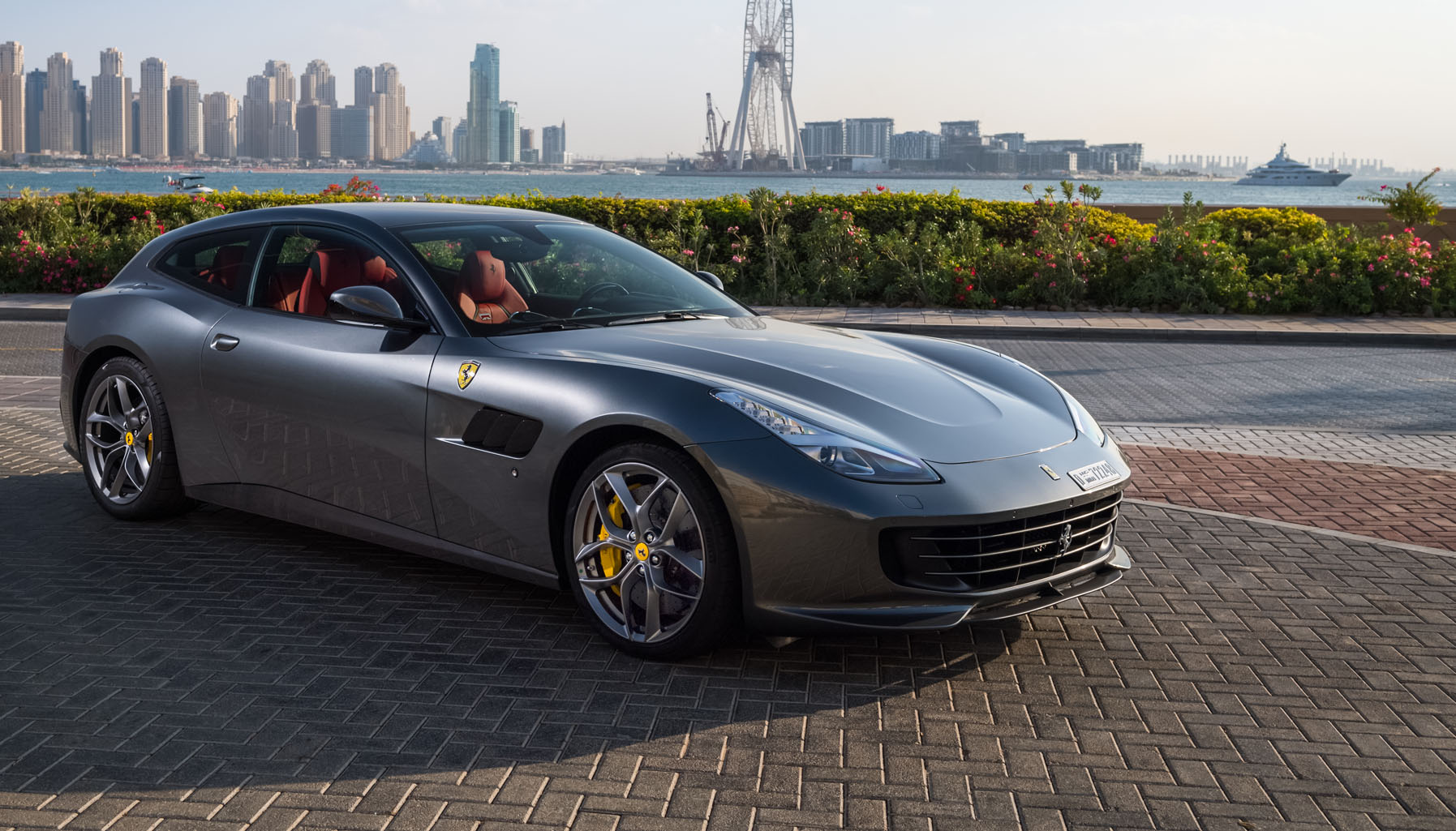 Феррари gtc4lusso 2021