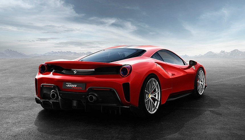 Ferrari unveils the 488 Pista, its most powerful V8 yet | Robb Report ...