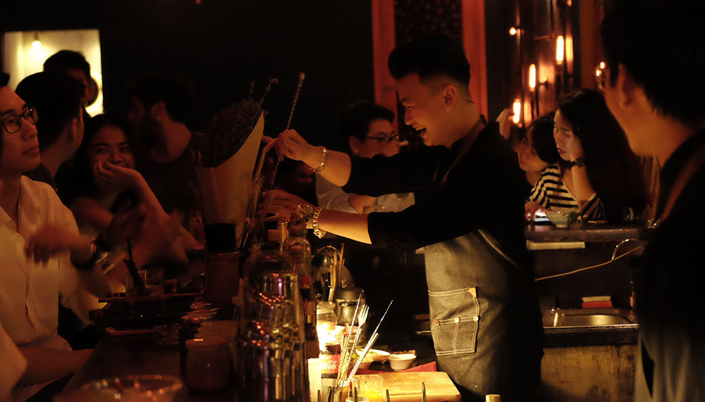 Hanoi, Vietnam, Ne Cocktail Bar