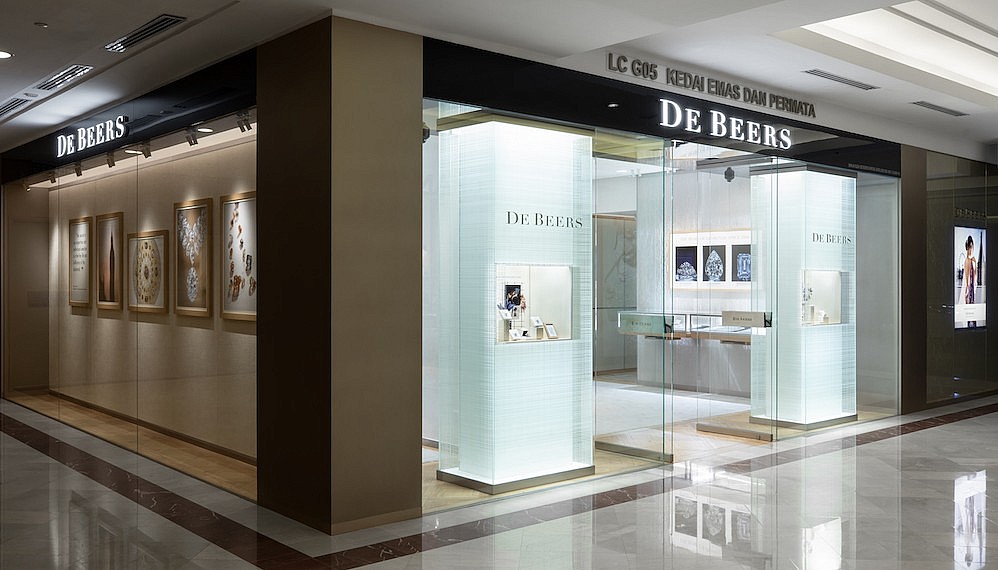 De Beers' 130-year Mastery of Diamonds is Showcased in its New KL