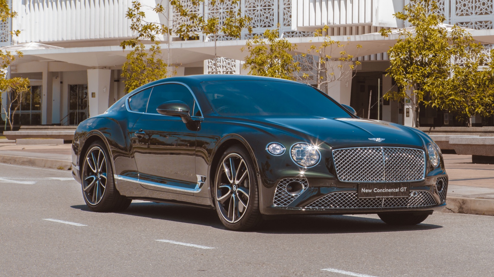 This Bentley Continental GT Is Built For Power, And Lots Of Stability Robb Report Malaysia picture