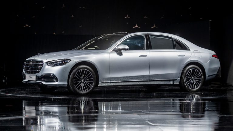 The New Mercedes-Benz S-Class With Its High-Tech Features Is Finally ...