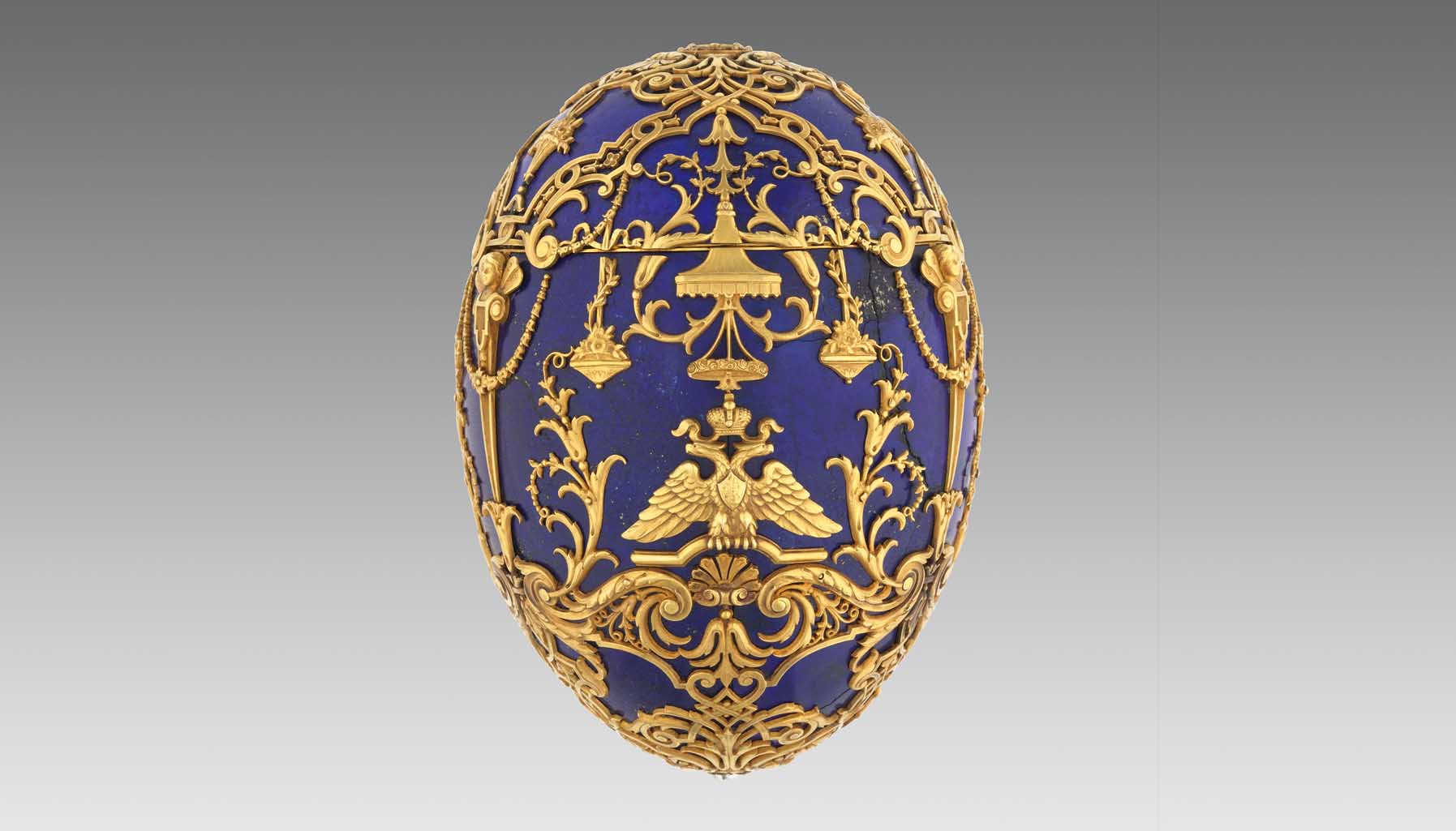 Цветок на яйце фаберже 6 букв. Яйца Фаберже 1914. Коронационное яйцо Фаберже.
