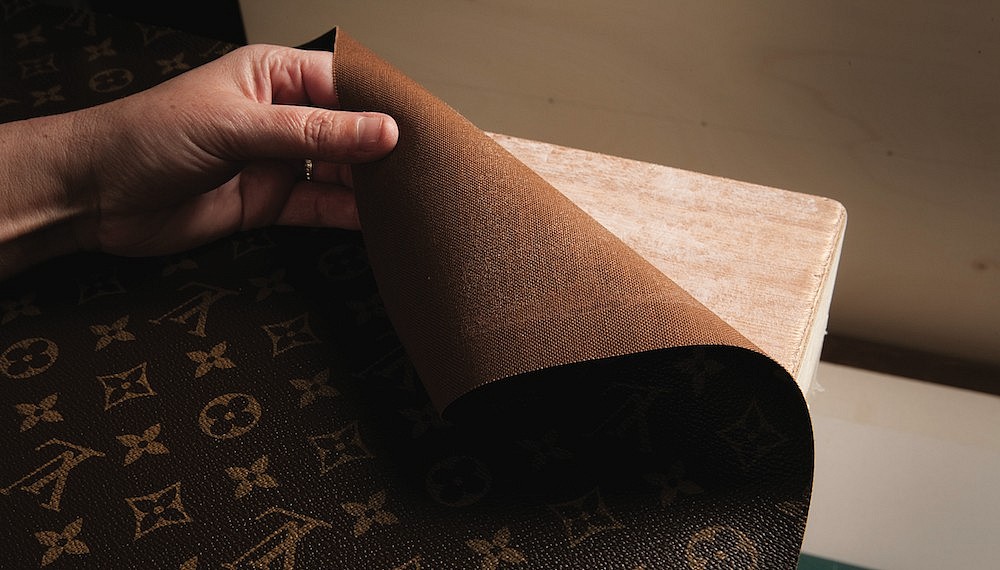 How a Louis Vuitton Trunk is Built